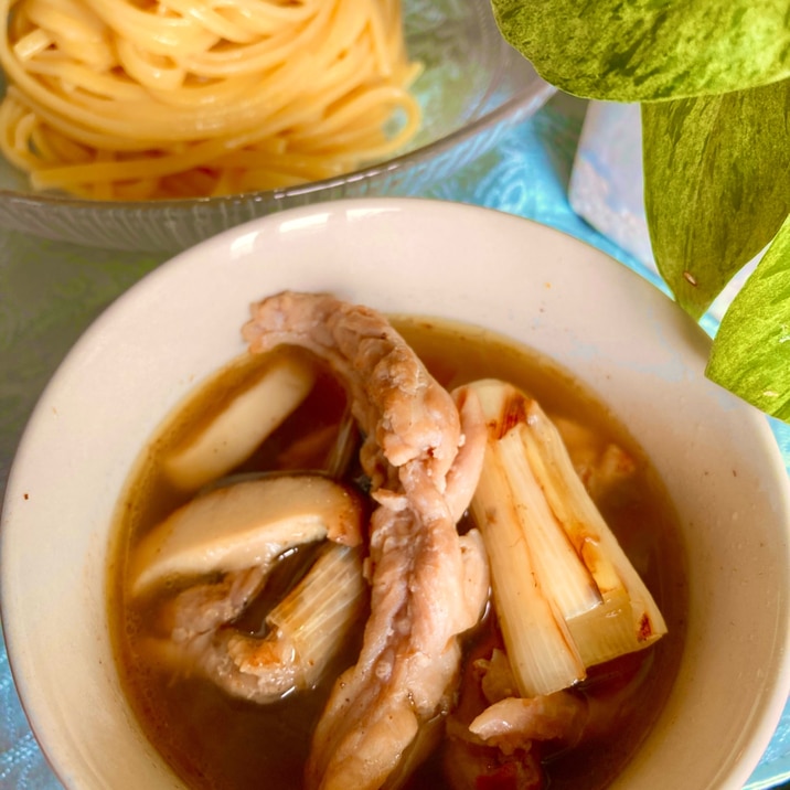 鶏せせりと魚介ダシのつけ麺♬パスタde